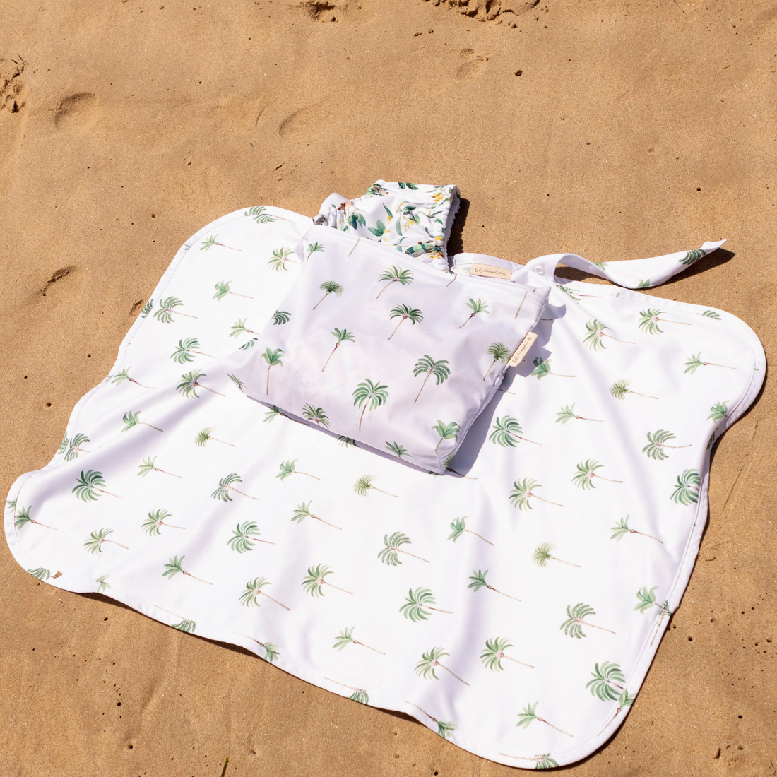 Snuggle Hunny Green Palm Mid Wet Bag
